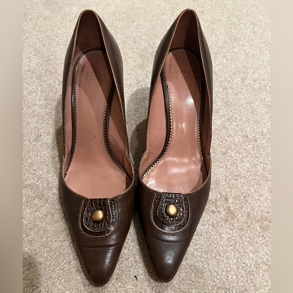 Brown leather pumps